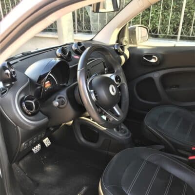 spacershop steering wheel extension kit to upgrade the Smart W453 driving position